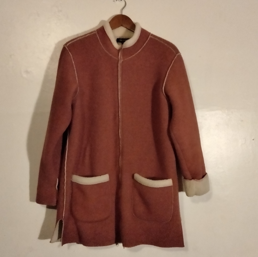 Denim and Co super comfortable zip down jacket
